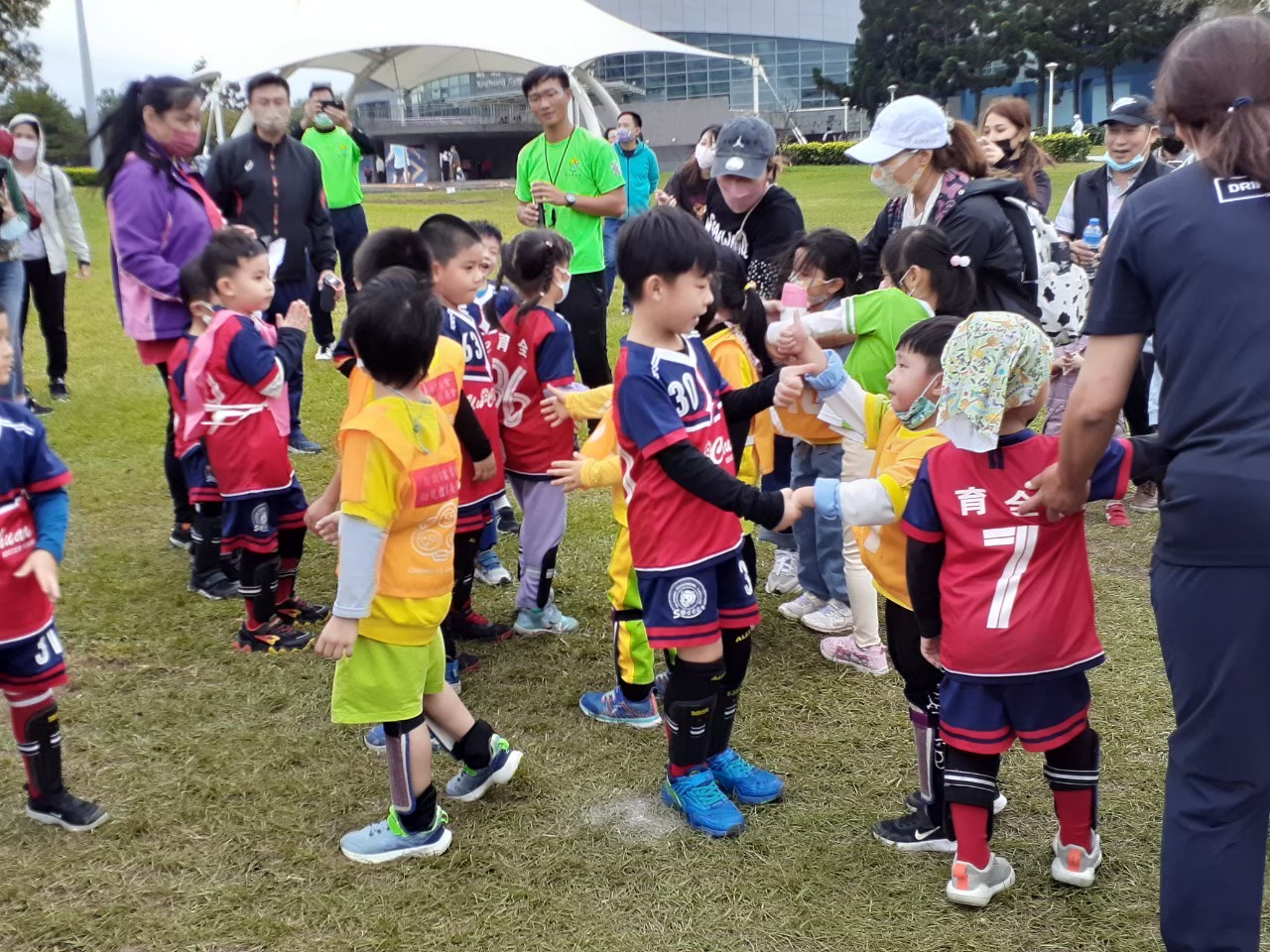 幼兒足球聯賽1.jpg
