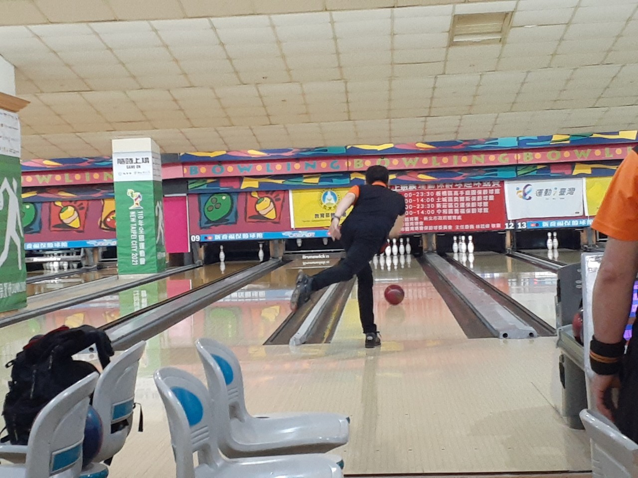 LINE_ALBUM_1120429 體總 保齡球分區趣味競賽 委員訪視_230502_8.jpg