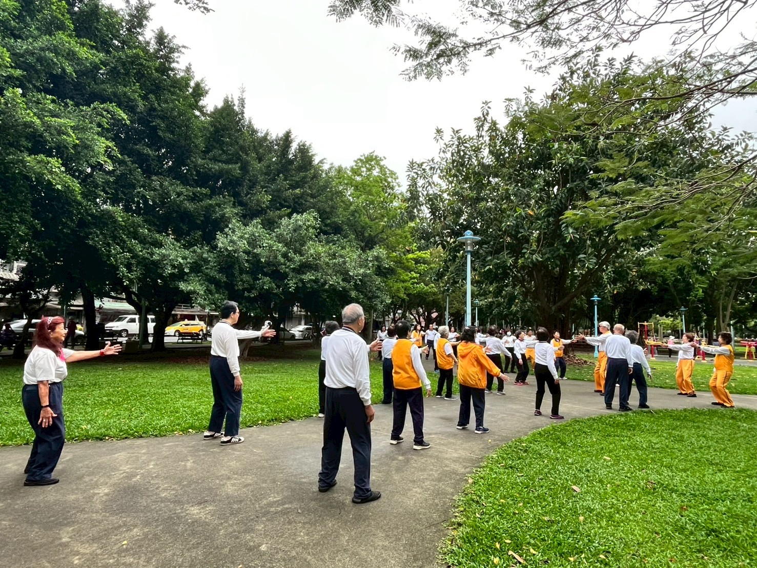1140426-新北市中和區體育會114年春季外丹功活根門研習營活動及排舞委員會各隊排舞觀摩表演活動