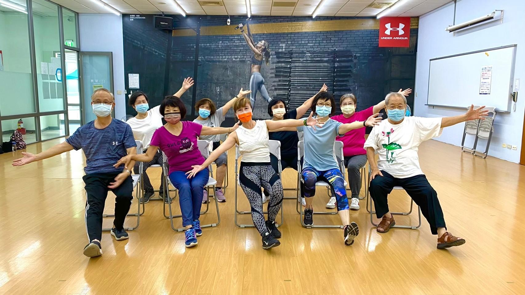 新莊運動中心「銀髮健身俱樂部」學員展現滿滿活力