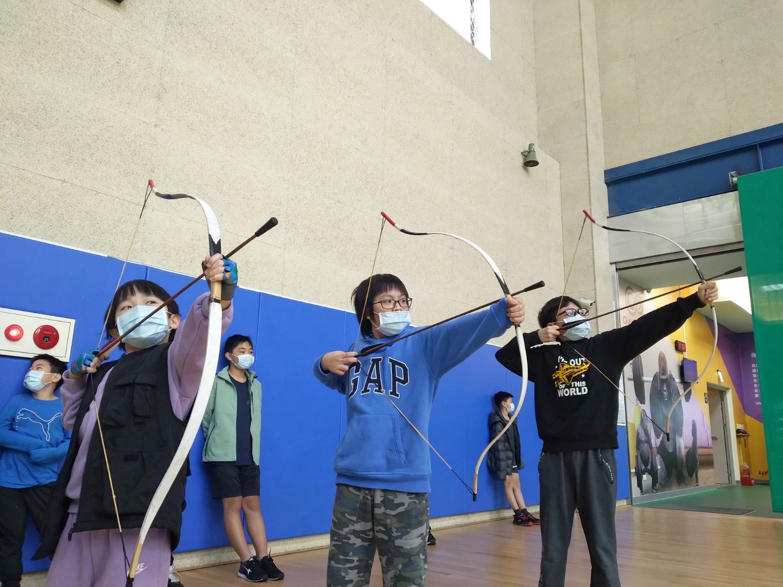 林口運動中心「一箭穿心」兒童傳統射箭冬令營帶孩子培養專注力