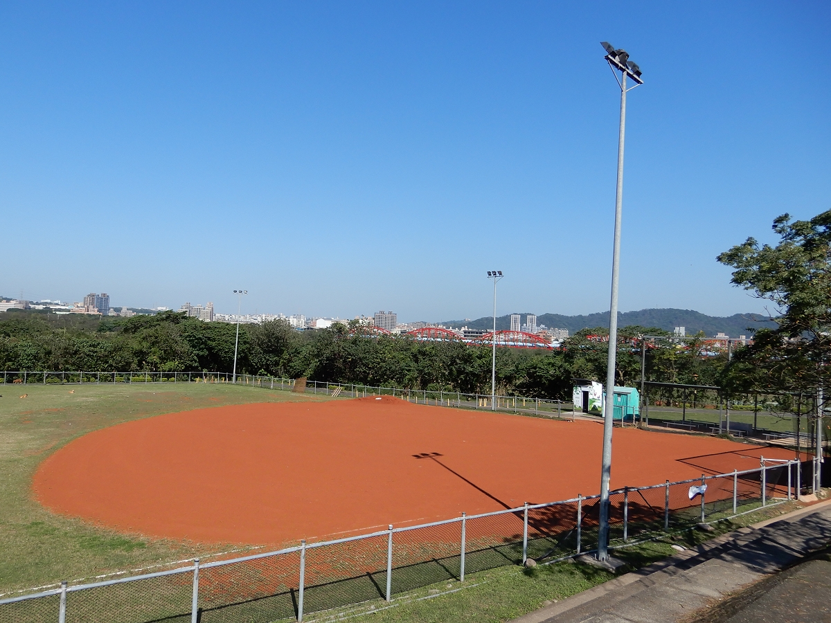 河川高灘地棒壘球場