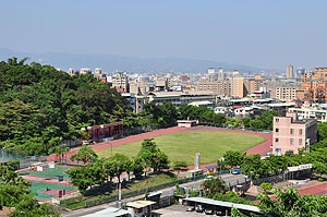 泰山體育場